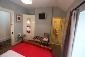 Фото номера Двухместный номер с 1 кроватью Гостевой дом Rolling Wave Guesthouse г. Бандоран 8