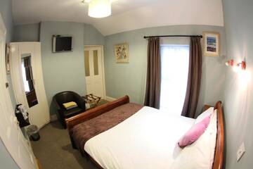 Фото номера Двухместный номер с 1 кроватью Гостевой дом Rolling Wave Guesthouse г. Бандоран 3