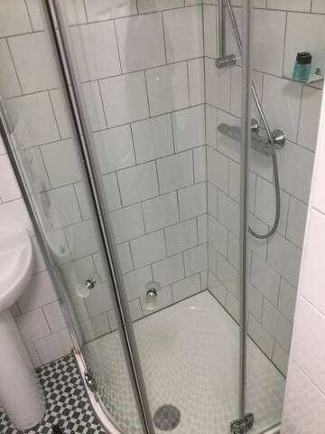 Фото номера Трехместный номер с видом на море Гостевой дом Rolling Wave Guesthouse г. Бандоран 29