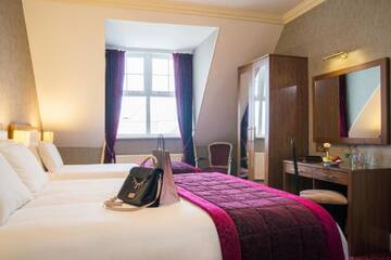 Фото номера Двухместный номер с 1 кроватью Отель The Great Northern Hotel г. Бандоран 4