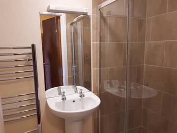 Фото номера Двухместный номер с 1 кроватью Гостевой дом Bank House Guesthouse г. Бандоран 3