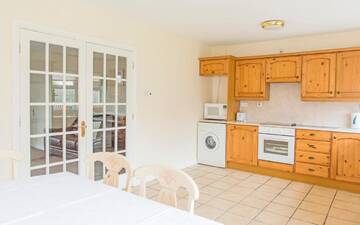 Фото номера Смежный дом с 3 спальнями Дома для отпуска Marine View 3 - Bed Townhouse г. Бандоран 7