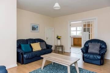 Фотографии Дома для отпуска Marine View 3 - Bed Townhouse г. Бандоран (Ирландия) №2 Фото Дома для отпуска Marine View 3 - Bed Townhouse г. Бандоран 2