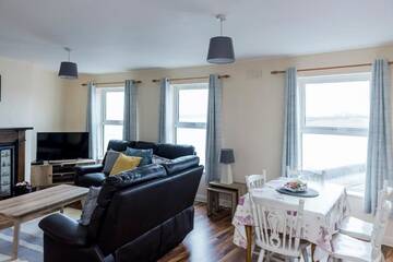 Фото номера Таунхаус с 2 спальнями Дома для отпуска Ocean View - 2 Bed Townhouse г. Бандоран 78