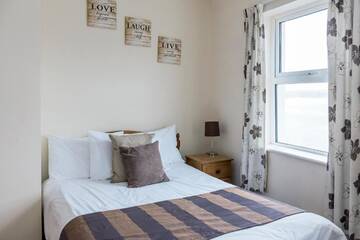 Фотографии Дома для отпуска Ocean View - 2 Bed Townhouse г. Бандоран (Ирландия) №3 Фото Дома для отпуска Ocean View - 2 Bed Townhouse г. Бандоран 3