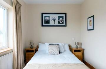 Фото номера Отдельный дом с 4 спальнями Дома для отпуска Portbeg Holiday Homes at Donegal Bay г. Бандоран 69