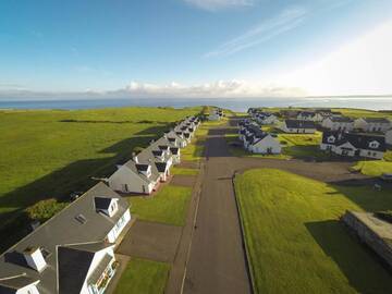 Фото номера Four-Bedroom Basic Semi Detached House Дома для отпуска Portbeg Holiday Homes at Donegal Bay г. Бандоран 9