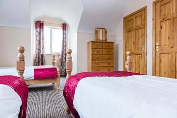 Фото номера Отдельный дом с 4 спальнями Дома для отпуска Portbeg Holiday Homes at Donegal Bay г. Бандоран 15
