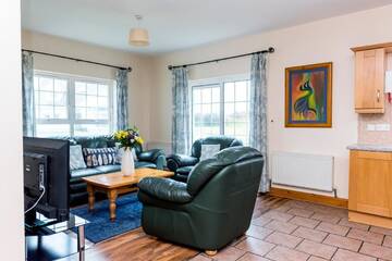 Фото номера Отдельный дом с 4 спальнями Дома для отпуска Portbeg Holiday Homes at Donegal Bay г. Бандоран 20