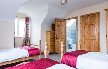 Фото номера Отдельный дом с 4 спальнями Дома для отпуска Portbeg Holiday Homes at Donegal Bay г. Бандоран 56