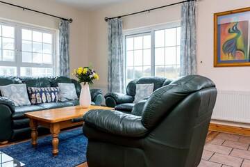 Фото номера Отдельный дом с 4 спальнями Дома для отпуска Portbeg Holiday Homes at Donegal Bay г. Бандоран 60