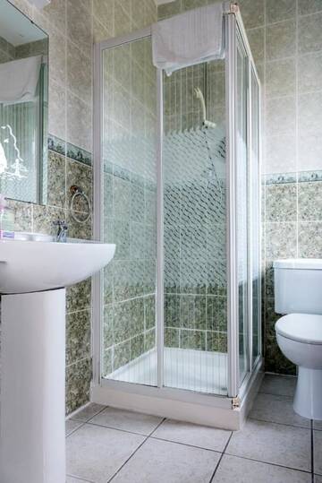 Фото номера Отдельный дом с 4 спальнями Дома для отпуска Portbeg Holiday Homes at Donegal Bay г. Бандоран 31