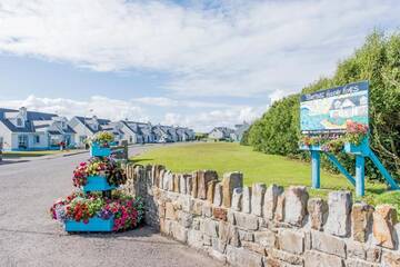 Фото номера Отдельный дом с 4 спальнями Дома для отпуска Portbeg Holiday Homes at Donegal Bay г. Бандоран 94